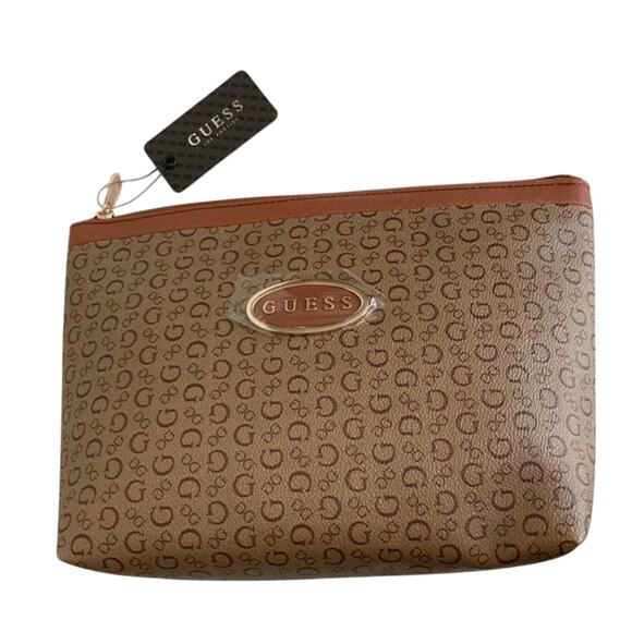 Brand New Guess Cosmetics Travel Make Up Bag Mocha Chino - Picture 1 of 4